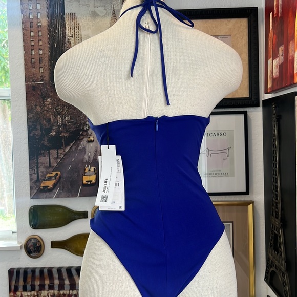 Halter bodysuit 3D flower size S NWT - Picture 5 of 15